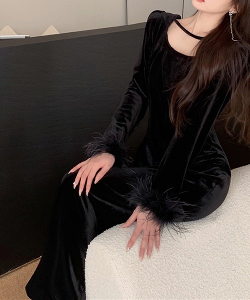 gossip!ロサンゼルス(ゴシップロサンゼルス)の「YUGA ベルベット スリムウエストロングドレス(ワンピース・レディース・ブラック・M/L)」の10枚目の写真