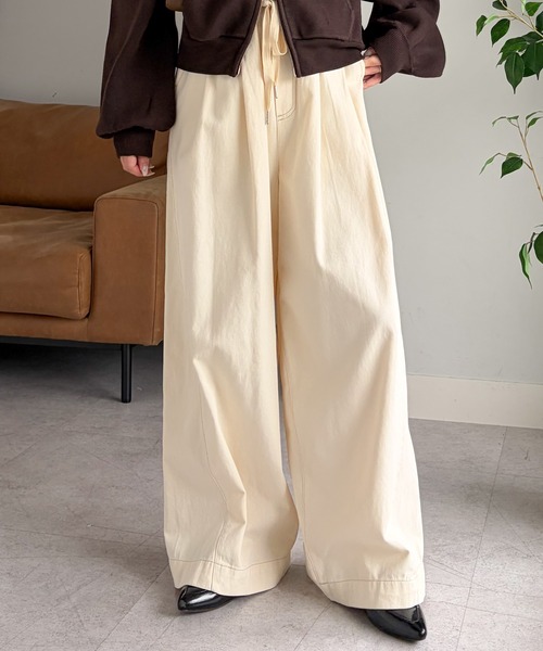 RANAN（ラナン）の「2タックワイドデニムイージーパンツ【4サイズ展開 S/M/L/LL】（デニムパンツ・レディース・ブルー/グレー/ライトブルー/アイボリー・L/LL/M/S）」の2枚目の写真