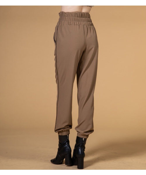 NEWIN(ニューイン)の「ハイウエストバンディングジョガーパンツ(スウェットパンツ・レディース・ダークブラウン・SMALL/MEDIUM/LARGE)」の2枚目の写真