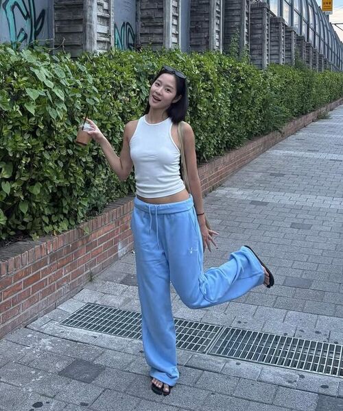 ERA（エラ）の「ユニセックス ERA ヘビースウェットパンツ - ライトグレー（スウェットパンツ・レディース・その他・SMALL/MEDIUM/LARGE）」の9枚目の写真