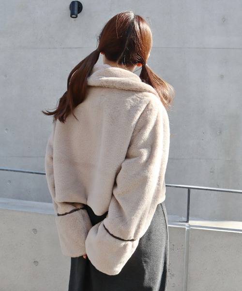 CECIL McBEE（セシルマクビー）の「スタンドカラーファーブルゾン（その他アウター・レディース・ライトベージュ/グレイッシュベージュ・MEDIUM/LARGE）」の14枚目の写真