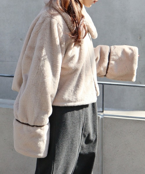 CECIL McBEE（セシルマクビー）の「スタンドカラーファーブルゾン（その他アウター・レディース・ライトベージュ/グレイッシュベージュ・MEDIUM/LARGE）」の15枚目の写真