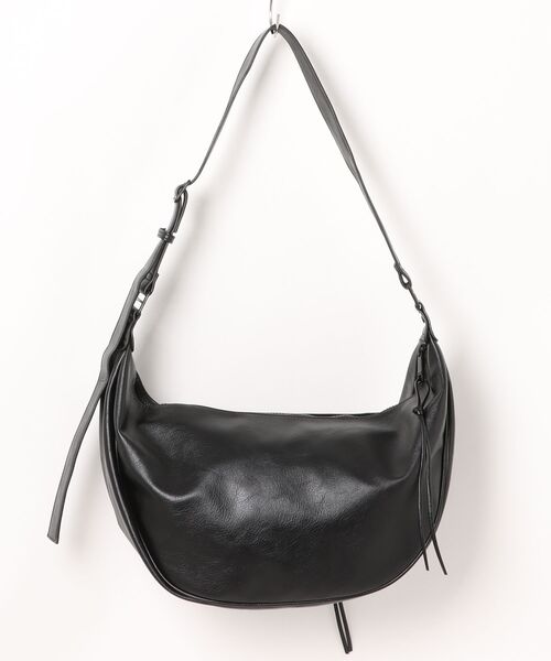 WESTBOY（ウエストボーイ）の「ユニセックス A4収納可 レザーライク カーブショルダーバッグ WO25W10BG07（ショルダーバッグ・メンズ・ブラック・FREE）」の15枚目の写真