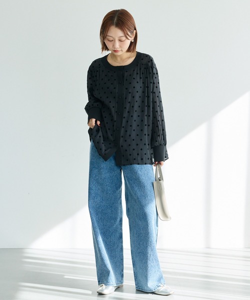LAVEANGE(ラビアンジェ)の「シアーフロッキードットブラウス(シャツ/ブラウス・レディース・オフホワイト/ブラック・4L/3L/LL/M/5L)」の8枚目の写真