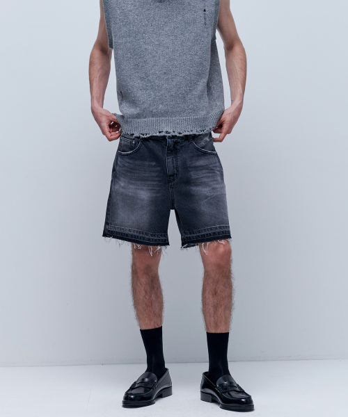 ANYTIME LOREAK(エニタイムロレーク)の「PEONY DENIM SHORTS - BLACK(その他パンツ・レディース・その他・LARGE/SMALL/MEDIUM)」の1枚目の写真