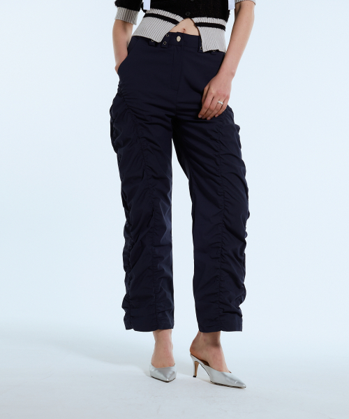 LARTIGENT(ラーティゼン)の「L11 SHIRRING NYLON PANTS(NAVY)(その他パンツ・レディース・その他・S/M)」の2枚目の写真