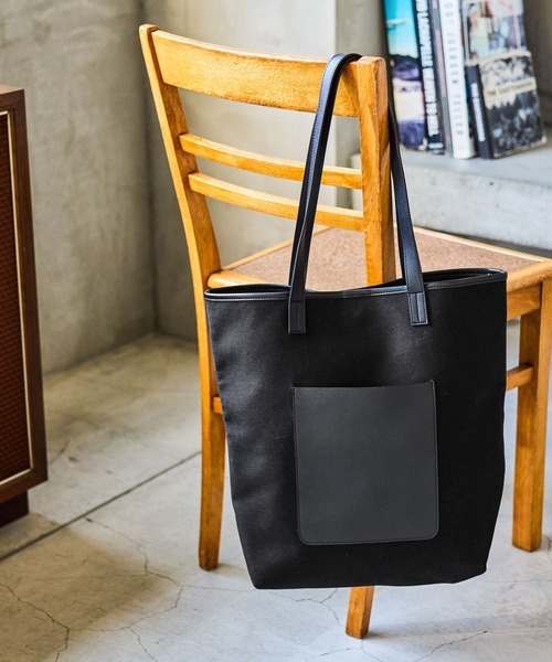 GLOBAL WORK（グローバルワーク）の「軽量ジャストポケットコンビトート/638053（トートバッグ・メンズ・アイボリー/ブラック・FREE）」の2枚目の写真