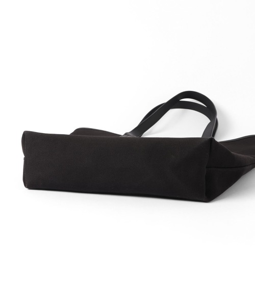 GLOBAL WORK（グローバルワーク）の「軽量ジャストポケットコンビトート/638053（トートバッグ・メンズ・アイボリー/ブラック・FREE）」の12枚目の写真