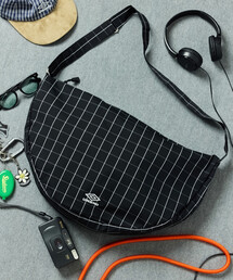 UMBRO(�A���u��)��UMBRO/�A���u�� SP NEW ROUND SHOULDER BAG/�ʒ� �`�F�b�N���X�g���C�v �j���[ ���E���h�V�����_�[�o�b�O(�V�����_�[�o�b�O)