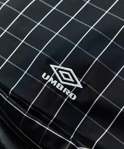 UMBRO（アンブロ）の「UMBRO/アンブロ SP NEW ROUND SHOULDER BAG/別注 チェック＆ストライプ ニュー ラウンドショルダーバッグ（ショルダーバッグ・メンズ・ホワイト/ブラック/ネイビー/ブルー/グリーン・ONE SIZE）」の7枚目の写真