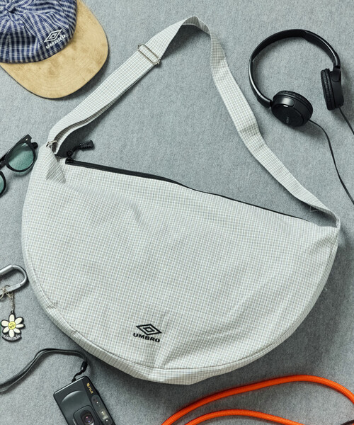 UMBRO（アンブロ）の「UMBRO/アンブロ SP NEW ROUND SHOULDER BAG/別注 チェック＆ストライプ ニュー ラウンドショルダーバッグ（ショルダーバッグ・メンズ・ホワイト/ブラック/ネイビー/ブルー/グリーン・ONE SIZE）」の8枚目の写真