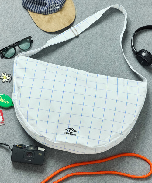 UMBRO（アンブロ）の「UMBRO/アンブロ SP NEW ROUND SHOULDER BAG/別注 チェック＆ストライプ ニュー ラウンドショルダーバッグ（ショルダーバッグ・メンズ・ホワイト/ブラック/ネイビー/ブルー/グリーン・ONE SIZE）」の12枚目の写真