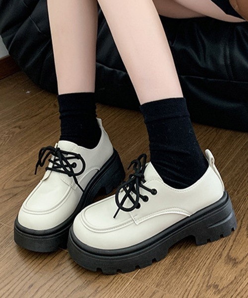Miniministore(ミニミニストア)の「ドレスシューズ 厚底 レディース 学院風(ローファー・レディース・オフホワイト/ブラウン/ブラック・22.5cm/23.0cm/23.5cm/24.0cm/24.5cm/25.0cm)」の2枚目の写真