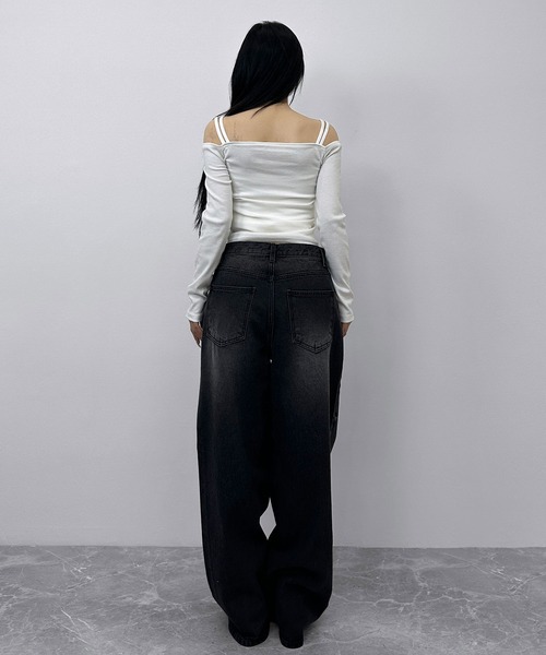 FOLLOWIN(フォロウィン)の「ブラックフェード ワイドデニムパンツ(デニムパンツ・レディース・ブラック・SMALL/MEDIUM/LARGE)」の5枚目の写真