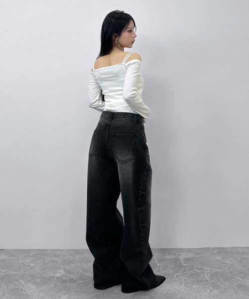 FOLLOWIN(フォロウィン)の「ブラックフェード ワイドデニムパンツ(デニムパンツ・レディース・ブラック・SMALL/MEDIUM/LARGE)」の6枚目の写真
