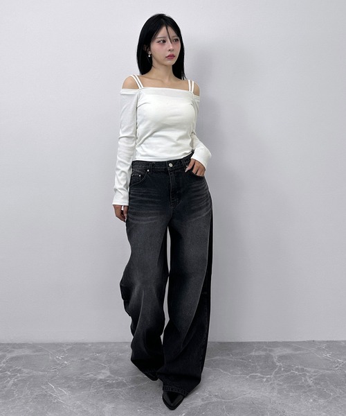 FOLLOWIN(フォロウィン)の「ブラックフェード ワイドデニムパンツ(デニムパンツ・レディース・ブラック・SMALL/MEDIUM/LARGE)」の7枚目の写真