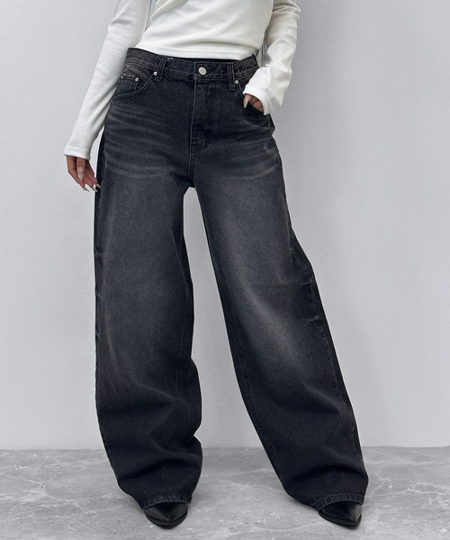 FOLLOWIN(フォロウィン)の「ブラックフェード ワイドデニムパンツ(デニムパンツ・レディース・ブラック・SMALL/MEDIUM/LARGE)」の14枚目の写真