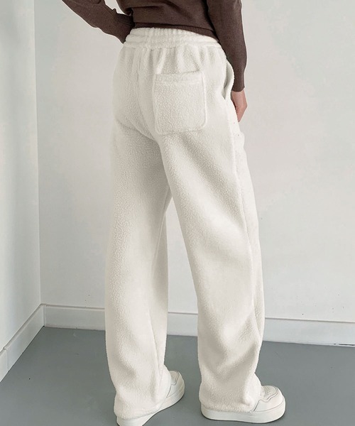 LOWO（ロワ）の「あったかボア素材 ゆったりワイドパンツ レディース リラックス（その他パンツ・レディース・ブルー/オフホワイト/レッド/ピンク/イエロー/チャコールグレー・FREE）」の20枚目の写真
