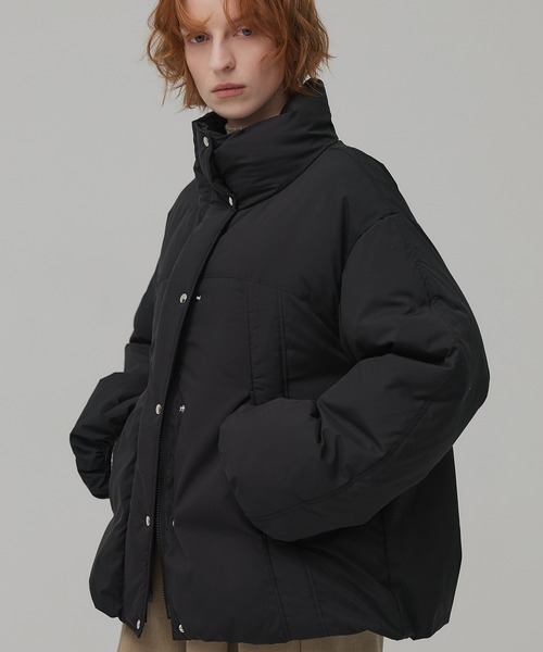 PUBLIC TOKYO（パブリックトウキョウ）の「【残りわずか】スタンドモンスターダウンコート（ダウンジャケット/コート・レディース・ブラック/ホワイト・1/2）」の3枚目の写真