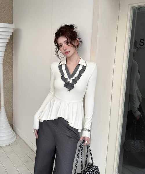 ADDITION STORE(アディションストア)の「\ワンホン大人女子オススメ/ フリルVネック ロングスリーブ ポロ(ポロシャツ・レディース・ブラック/ホワイト/グレー・FREE)」の6枚目の写真