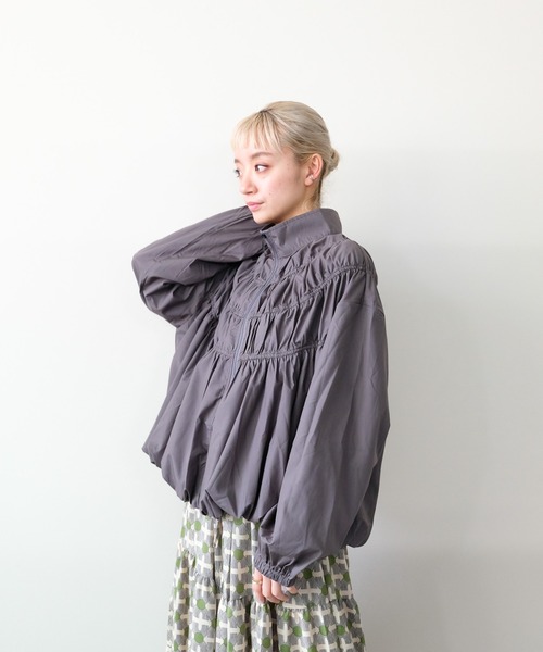 DOLLUPOOPS(ドールアップウップス)の「Gathered Balloon Blouson(ギャザーバルーンブルゾン)(ブルゾン・レディース・ブラック/グレー・FREE)」の9枚目の写真