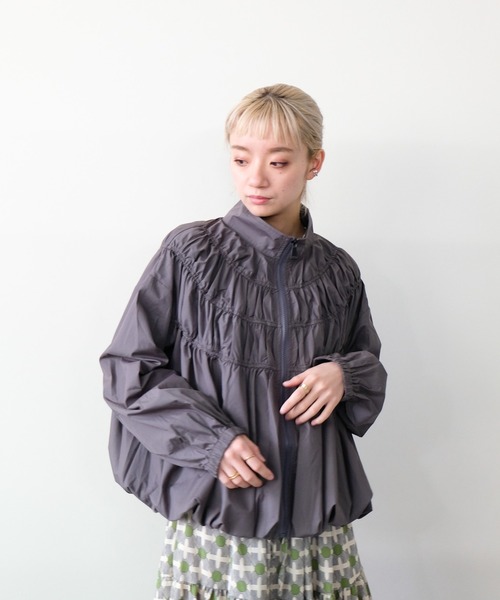 DOLLUPOOPS(ドールアップウップス)の「Gathered Balloon Blouson(ギャザーバルーンブルゾン)(ブルゾン・レディース・ブラック/グレー・FREE)」の10枚目の写真