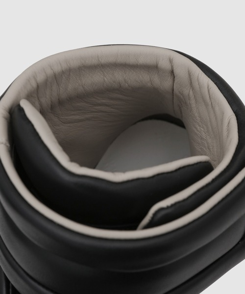 Maison Margiela（メゾンマルジェラ）の「SNEAKERS（スニーカー・メンズ・その他2/その他1・43/42.5/42）」の11枚目の写真