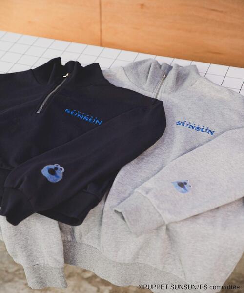 SENSE OF PLACE by URBAN RESEARCH（センスオブプレイスバイアーバンリサーチ）の「『ユニセックス』『別注』SUNSUN×SENSE OF PLACE　ハーフジップスウェット（スウェット・レディース・ネイビー/ライトグレー・LARGE/MEDIUM）」の20枚目の写真