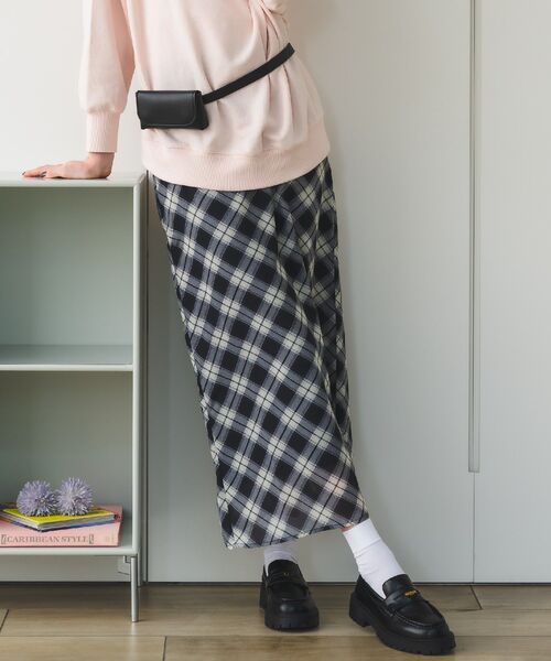 RETRO GIRL（レトロガール）の「バイアスチェックSK（スカート・レディース・ブラウン/ブルー・FREE）」の2枚目の写真