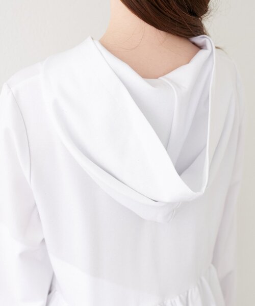 natural couture（ナチュラルクチュール）の「ペプラムラメパーカー（パーカー・レディース・ブラック/オフホワイト/サックスブルー/ネイビー・FREE）」の13枚目の写真