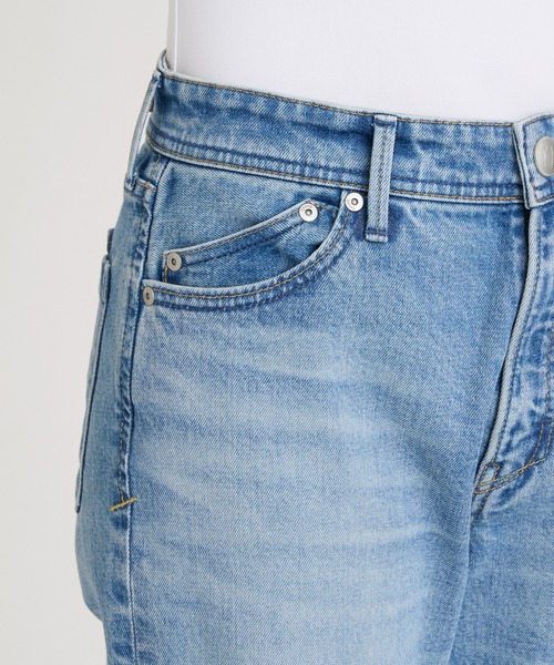 YANUK（ヤヌーク）の「フレア"CLAIRE"（デニムパンツ・レディース・サックスブルー・21inch/22inch/23inch/24inch/25inch/26inch/27inch）」の9枚目の写真