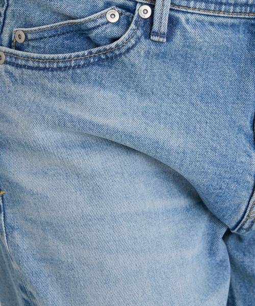YANUK（ヤヌーク）の「フレア"CLAIRE"（デニムパンツ・レディース・サックスブルー・21inch/22inch/23inch/24inch/25inch/26inch/27inch）」の13枚目の写真