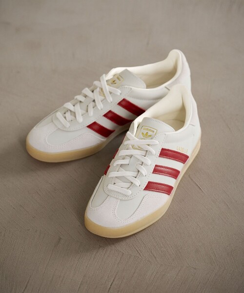 adidas Originals(アディダスオリジナルス)の「【国内EXCLUSIVE】<adidas Originals>GAZELLE INDOOR スニーカー(スニーカー・レディース・ナチュラル・23.5cm/22.5cm/24cm/24.5cm/23cm/25cm)」の1枚目の写真