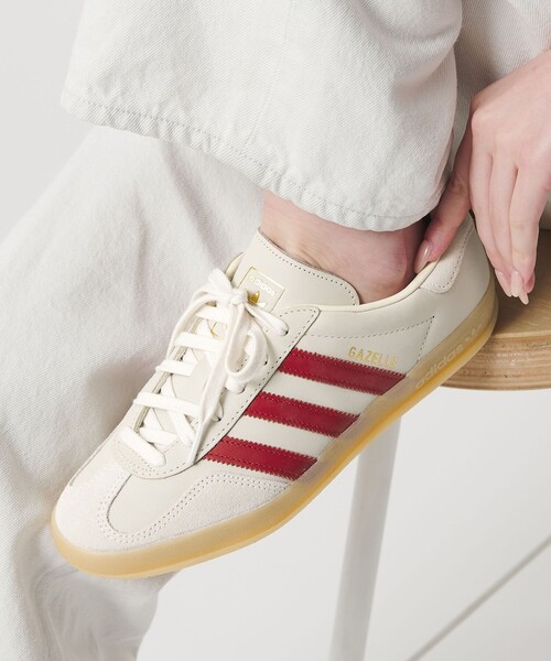 adidas Originals(アディダスオリジナルス)の「【国内EXCLUSIVE】<adidas Originals>GAZELLE INDOOR スニーカー(スニーカー・レディース・ナチュラル・23.5cm/22.5cm/24cm/24.5cm/23cm/25cm)」の4枚目の写真