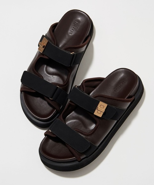 BARNYARDSTORM（バンヤードストーム）の「BARNYARDSTORM / Wストラップベルクロサンダル【一部店舗限定サイズLL】（サンダル・レディース・ブラック/ブラウン・S/M/L/LL）」の2枚目の写真