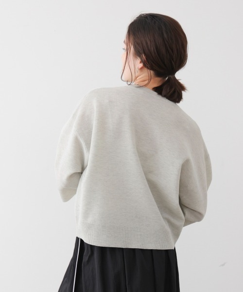 Bou Jeloud（ブージュルード）の「ラメ混総針ニットＴシャツ（Tシャツ/カットソー・レディース・ネイビー/グリーン/ライトグレー・FREE）」の15枚目の写真