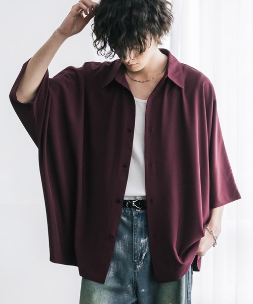 Rocky Monroe(ロッキーモンロー)の「接触冷感 とろみビッグシルエットドルマン半袖シャツ(シャツ/ブラウス・メンズ・ブルー/ブラック/ホワイト/バーガンディー/ブルーグリーン/チャコール・M/L/XL)」の6枚目の写真