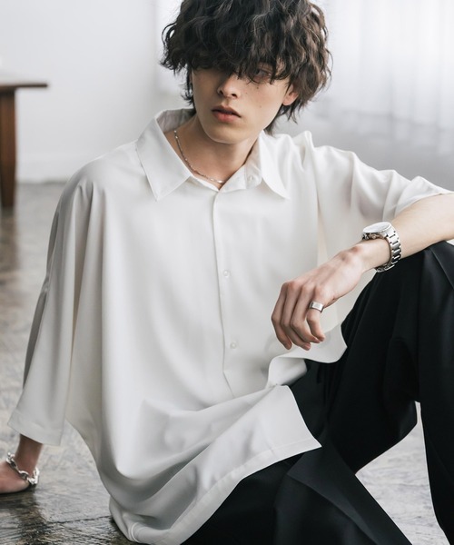 Rocky Monroe(ロッキーモンロー)の「接触冷感 とろみビッグシルエットドルマン半袖シャツ(シャツ/ブラウス・メンズ・ブルー/ブラック/ホワイト/バーガンディー/ブルーグリーン/チャコール・M/L/XL)」の15枚目の写真