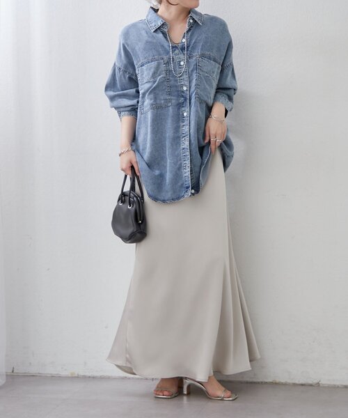 Remind me and forever（リマインドミーアンドフォーエバー）の「【接触冷感/大人のカジュアルコーデに】テンセルデニム2WAYシャツ（シャツ/ブラウス・レディース・ケミカルウォッシュ/スミクロ・FREE）」の17枚目の写真