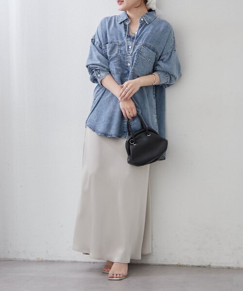 Remind me and forever（リマインドミーアンドフォーエバー）の「【接触冷感/大人のカジュアルコーデに】テンセルデニム2WAYシャツ（シャツ/ブラウス・レディース・ケミカルウォッシュ/スミクロ・FREE）」の16枚目の写真