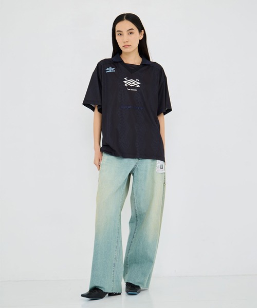 TOGA PULLA(トーガ プルラ)の「【TOGA TOO/トーガトゥー】Game shirt UMBRO SP/アンブロコラボレーション/ゲームシャツ(Tシャツ/カットソー・レディース・ブラック・M/S)」の4枚目の写真