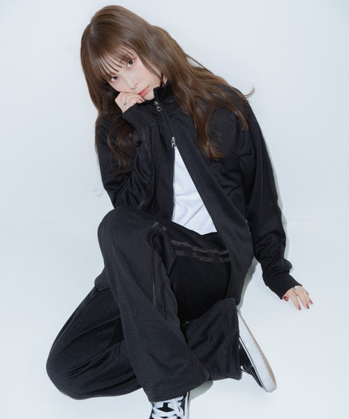 ZOZOMESSE(ゾゾメッセ)の「TRACK PANTS(スウェットパンツ・メンズ・ブラック・L/XL)」の1枚目の写真