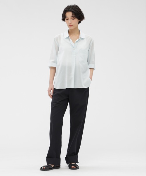 MARGARET HOWELL（マーガレットハウエル）の「HIGH TWISTED COTTON VOILE（シャツ/ブラウス・レディース・ネイビー/イエロー/ブルー・2/1）」の7枚目の写真