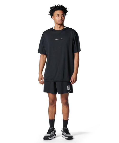 UNDER ARMOUR(アンダーアーマー)の「UAテック ストリートクエスト ショートスリーブ Tシャツ(バスケットボール/メンズ)(Tシャツ/カットソー・メンズ・ブラック・M/L/2XL/XL/S/3XL)」の3枚目の写真