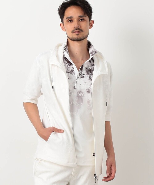 NICOLE CLUB FOR MEN(ニコルクラブフォーメン)の「【NICOLE SPORTS】エンボス柄5分袖ジップパーカー(パーカー・メンズ・ホワイト系2/ホワイト系1/ホワイト/ブラック系2/その他3/ブラック系1・X-LARGE/LARGE/MEDIUM/M)」の1枚目の写真