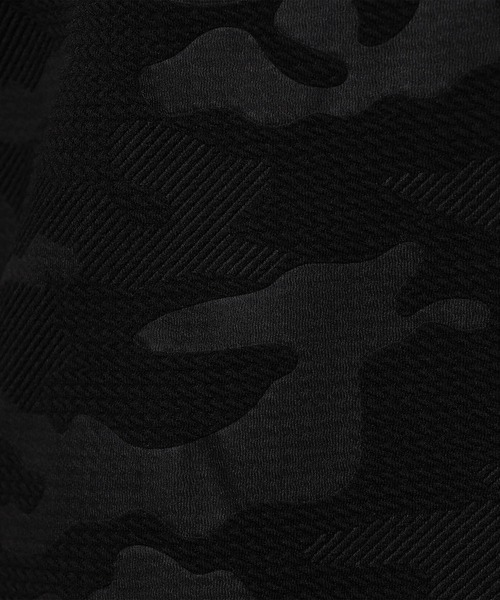 NICOLE CLUB FOR MEN(ニコルクラブフォーメン)の「エンボスクラック柄5分袖ジップパーカー(パーカー・メンズ・ホワイト系2/ホワイト系1/ブラック系2/ブラック系1・X-LARGE/LARGE/MEDIUM)」の19枚目の写真