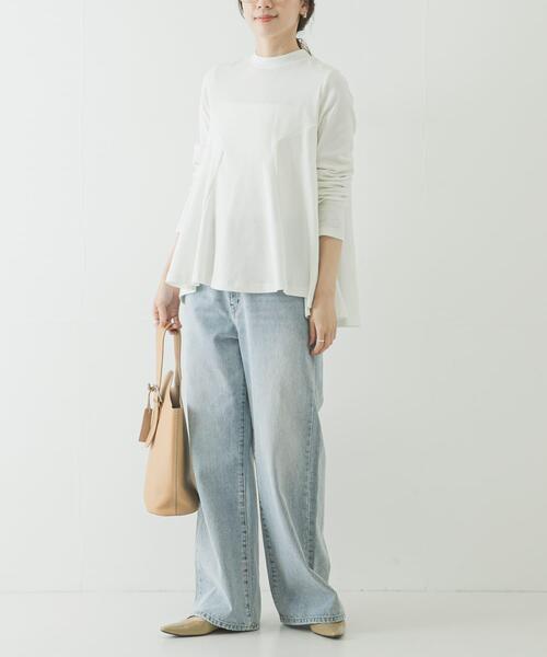 NEW BALANCE(ニューバランス)の「NEW BALANCE NB GREYペプラム長袖トップ(Tシャツ/カットソー・レディース・ベージュ/オフホワイト・MEDIUM)」の8枚目の写真