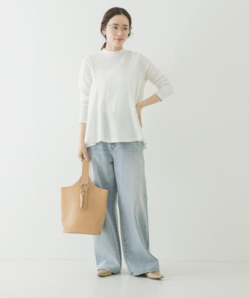 NEW BALANCE(ニューバランス)の「NEW BALANCE NB GREYペプラム長袖トップ(Tシャツ/カットソー・レディース・ベージュ/オフホワイト・MEDIUM)」の9枚目の写真