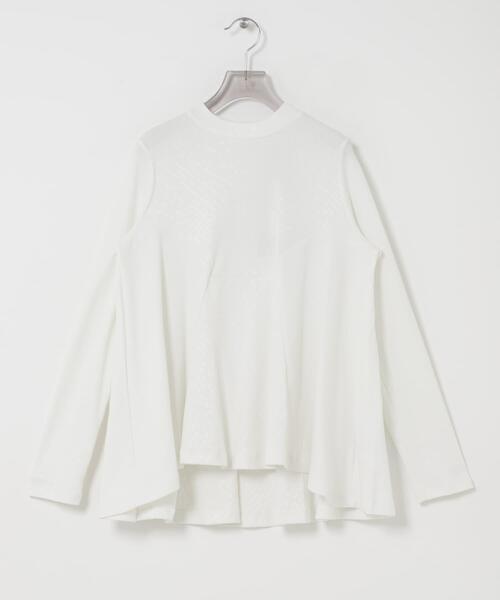 NEW BALANCE(ニューバランス)の「NEW BALANCE NB GREYペプラム長袖トップ(Tシャツ/カットソー・レディース・ベージュ/オフホワイト・MEDIUM)」の10枚目の写真