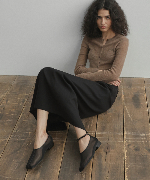 EPURE(エピュレ)の「NOS Square Mesh Flats (3color)(バレエシューズ・レディース・ブラック/ホワイト/ライトベージュ・22.5cm/23cm/23.5cm/24cm/24.5cm/25cm/25.5cm)」の4枚目の写真